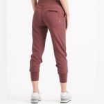 Vuori Summits Woven Jogger Pants in Fig Size L Photo 1