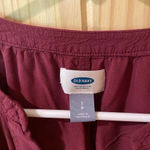 Old Navy  wine red v neck blouse size small Photo 3