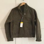 FIGS On-Shift High Pile Fleece Bomber Jacket in Spruce, Size Small Photo 8