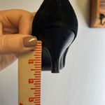 Franco Sarto  Vintage 6.5 Black Suede & Leather Heels Pointed Toe Buckle Pumps Photo 6