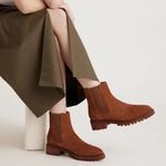 Quince  Women's Cinnamon Suede Chelsea Boots 1.5" Lug Sole Size 8 NIB Photo 0