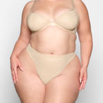 SKIMS NWT  Weightless Demi Bra Size 32B Photo 0