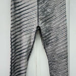 Under Armour heat gear compression capri capris leggings women's medium grey Photo 0