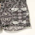 Patagonia Women’s Size 2 Black White Printed Wavefarer Board Shorts Photo 2