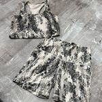Two Piece Workout Outfit Size M Photo 0