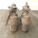 Sam Edelman  Sheri Suede Ankle Wrap Sandal Putty Gray Beige 9 Chunky Heel Shoes Photo 4