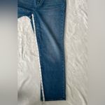 Madewell  Demi-Boot Cut Women's Straight Leg Blue Jeans Photo 9