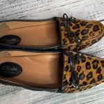 Clarks  Mocasines Dunbar Cruiser Calf Hair Leopard Print Loafer 8 Photo 2