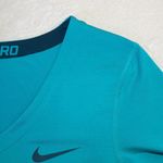Nike Pro Women’s Fitted Long Sleeve Activewear Top Size Medium Photo 7