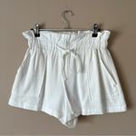 Le lis  | White Paper Bag Drawstring Shorts Sz M Photo 0