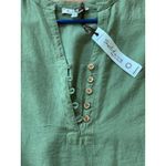 Solitaire  Green Blouse‎ Photo 1