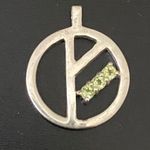 Vintage Sterling Silver 925 Inverted Peace Sign Peridot Birthstone Pendant 3g Photo 1