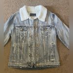 Light blue jean jacket with white teddy fur lining size medium Photo 1