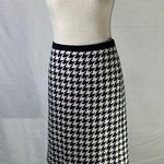 Isaac Mizrahi Houndstooth Black and White Pencil Skirt Size 6 Photo 0