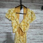 The Normal Brand Ezra Crepe Cinch Dress. Size Small Yellow Photo 7