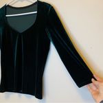 Only Hearts NYC | Velvet V-Neck 3/4 Sleeve Blouse in Emerald Green Sz Medium Photo 3
