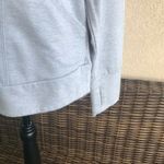 Zelos Activewear Womens Sweatshirt Size Medium Gray Slouchy Pockets Thumbholes Photo 3