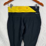 Nike Dri Fit Women's Size S Livestrong Running Cropped Leggings Photo 6