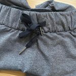 Lululemon  Women's On The Fly Pant, Heathered Black, Size 4 Tall, Like New Photo 3