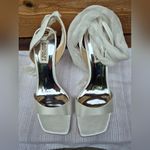 Badgley Mischka Primrose Heels Shoes Photo 6