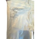 American Eagle  Distressed White Skinny Jeans | Next Level Stretch Size 8 Regular Photo 5