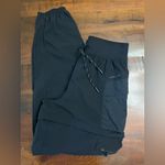Lululemon Convertible High-Rise Hiking Jogger WovenAir Black Size 4 Zip-Off Pant Photo 8