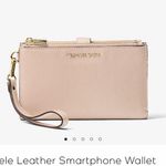 Michael Kors Wallet Wristlet Photo 3