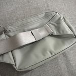 Lululemon Large Everywhere Belt Bag - Silver Drop (2L) Photo 4
