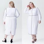 Universal Standard  • Arga Outline Dress white black piping midi minimalist Photo 1