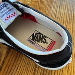Vans Black & White Old Skool Unisex Sneakers | Women’s size 9 / men’s size 7.5 Photo 5