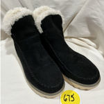 Woman’s Tins Tree Size 7 Faux Black Suede Faux Fur Interior Ankle Boot #675 Photo 0