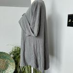 Lucy Gray Oversized Long Sleeved Pullover‎ Tee size Medium Activewear Athleisure Photo 1