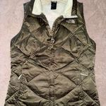 The North Face The Women’s Down 550 Full Zip Jacket Puffer Vest Size Small Photo 0