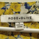 Rose + Olive  Women's Size Large Yellow Blue Floral Sleeveless Split Neck Top Photo 3