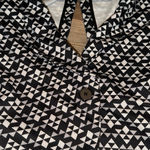 Wet Seal Black and White Patterned V-neck open back top size large cropped Photo 5