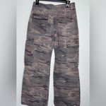 Forever 21 Camouflage Y2K Cargo women’s Pants size M Photo 4