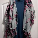 Everly NEW  Dress Size Medium Photo 3