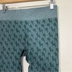 Oiselle  Green Lightning Bolt Printed Seamless Leggings Photo 6