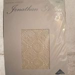 Jonathan Aston antique white crochet Capri leggings! New Photo 0