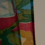 'CLUB 7 ECHO' Large Chintzy Floral Scarf 30” square‎ Red Photo 3