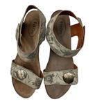 Taos Carousel 2 Floral Print Wedge Sandals Comfort Adjustable Straps Size 9 Photo 2