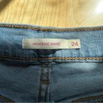 Levi's Levi’s Distressed High Rise Denim Shorts in Sapphire Dust - Size 24, Medium Wash Photo 7