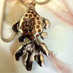 Betsey Johnson  green and black rhinestone fish pendant necklace Photo 6