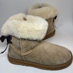 LAMO Womens brown 🤎 Suede Short Boots Size 7 Photo 0