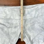 Alo Yoga Alo Airbrush Capri Leggings | Vapor Python | Size M Photo 7