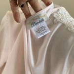 Vintage Elegant Pink with beaded Lace Trim robe Photo 7