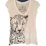 Key Closet White Leopard Graphic Women’s Tee Size Small Photo 0