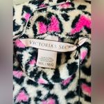 Victoria's Secret  SOFT COZY ROBE SLEEPWEAR M/L IN HEART LEOPARD PRINT NWT Photo 7