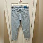 Abercrombie & Fitch  The Mom High Rise jeans size 8/29 light wash Photo 12