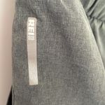 REI Active Pursuit 7” Women’s Shorts Medium Gray Photo 5